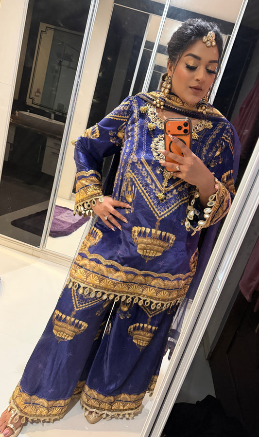 JHOOMAR - Velvet Kurta Set